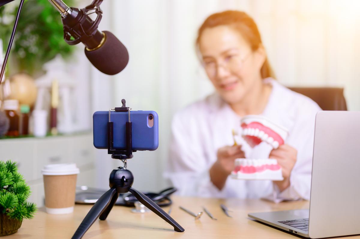 Social Media for Dentists Leveraging Platforms to Grow Your Practice